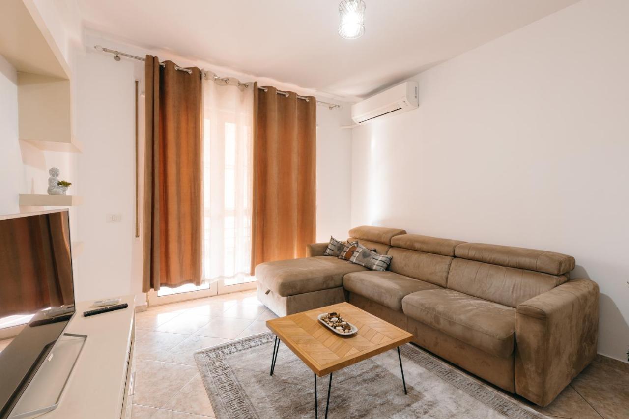 Rs Place 1-Bedroom Apartment Tirana Exteriér fotografie